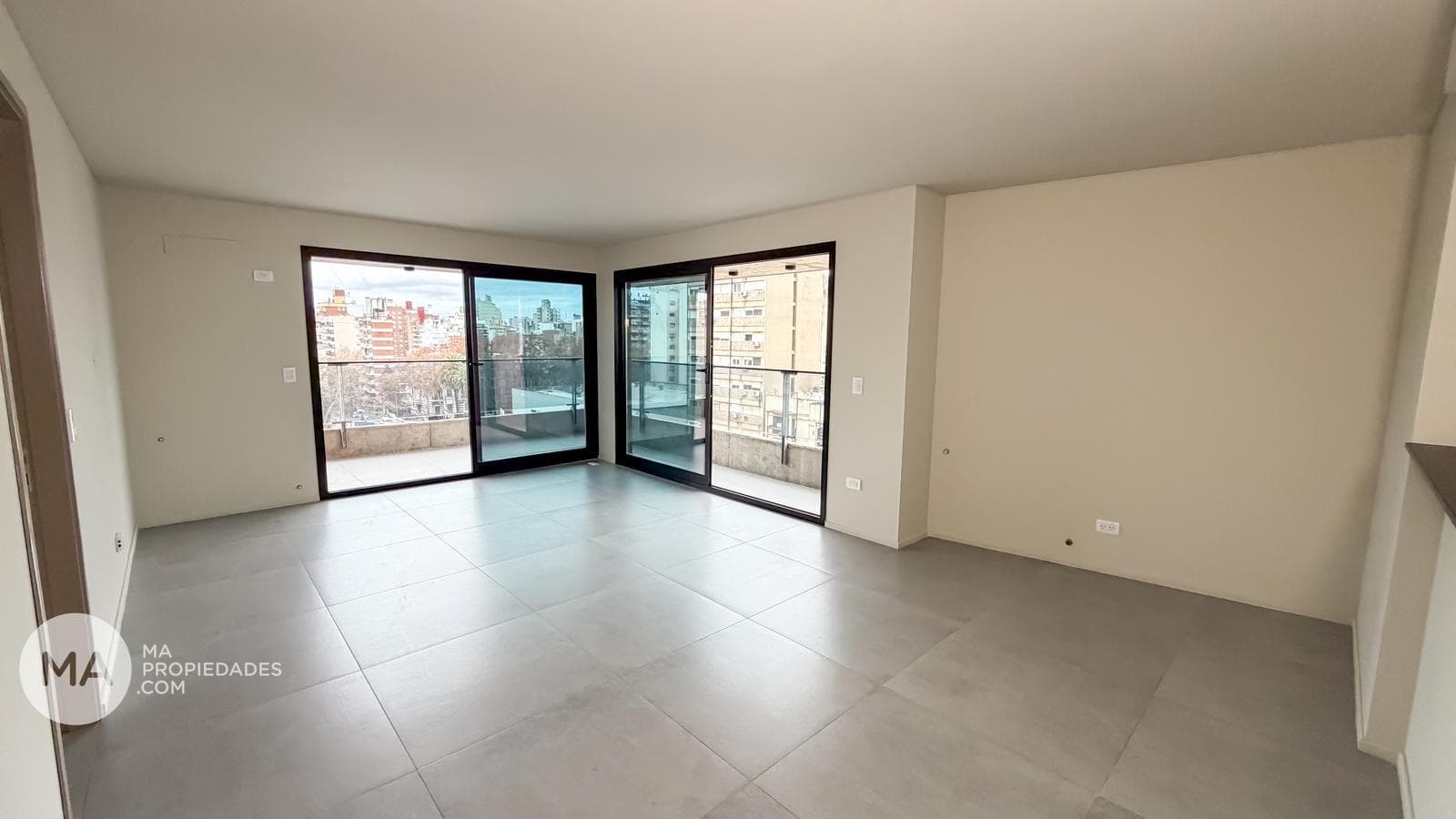 Departamento Piso Exclusivo con terraza y piscina - Alvear 1200 - Lourdes Rosario | Venta